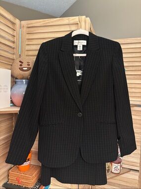 Jones New York Black Grid Pattern Blazer Skirt Suit
